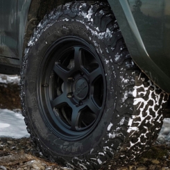 【SALE】ROKU オフロード マットブラック 17x8.5+0 PCD139.7x6H 4本